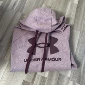 UNDER ARMOUR hoodie for women never worn